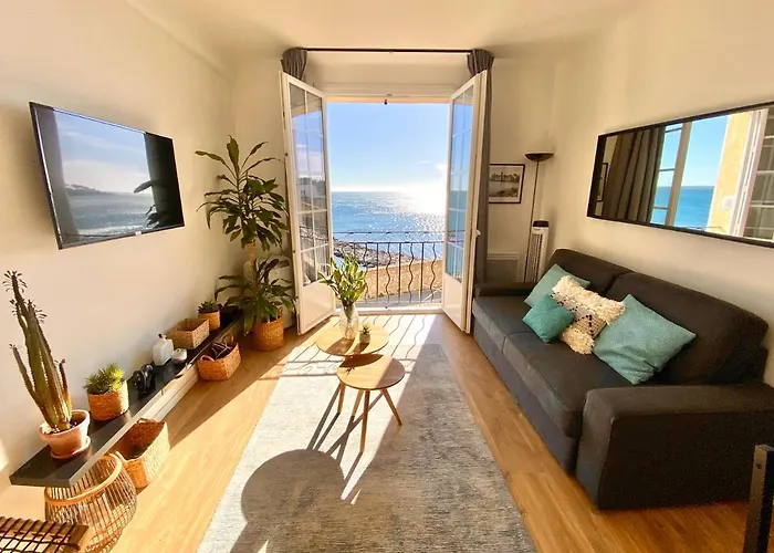 Amazing Renovated Flat Sea Front Old Town Antibes